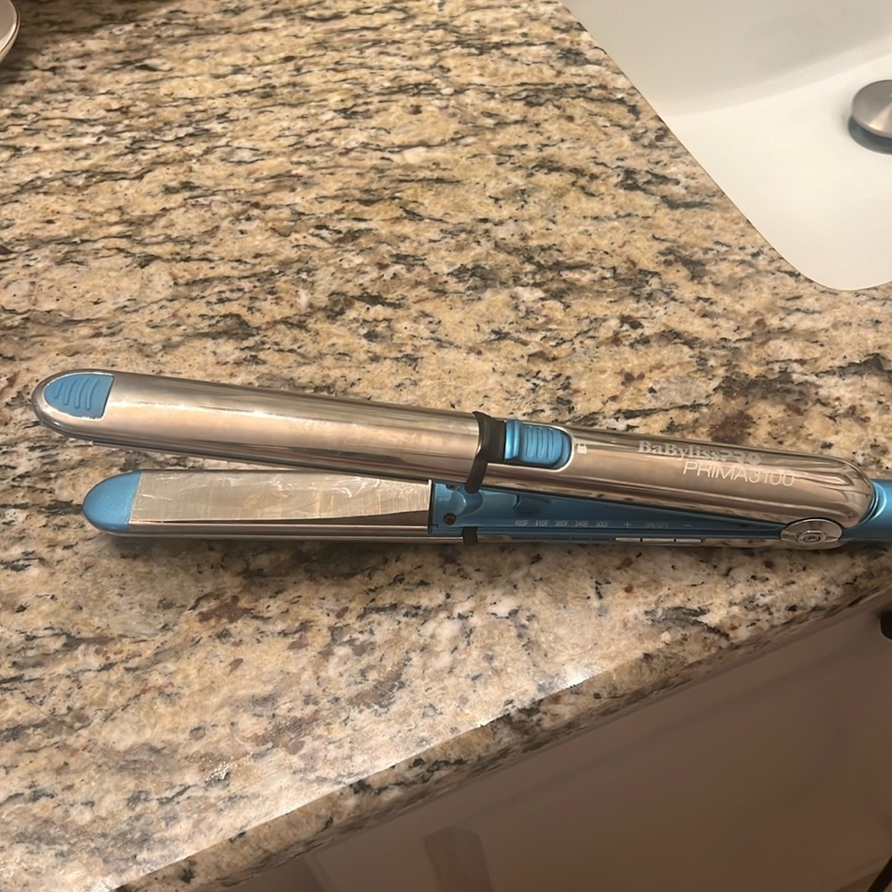 BABYLISS PRO titanium 1” Hair Straightener